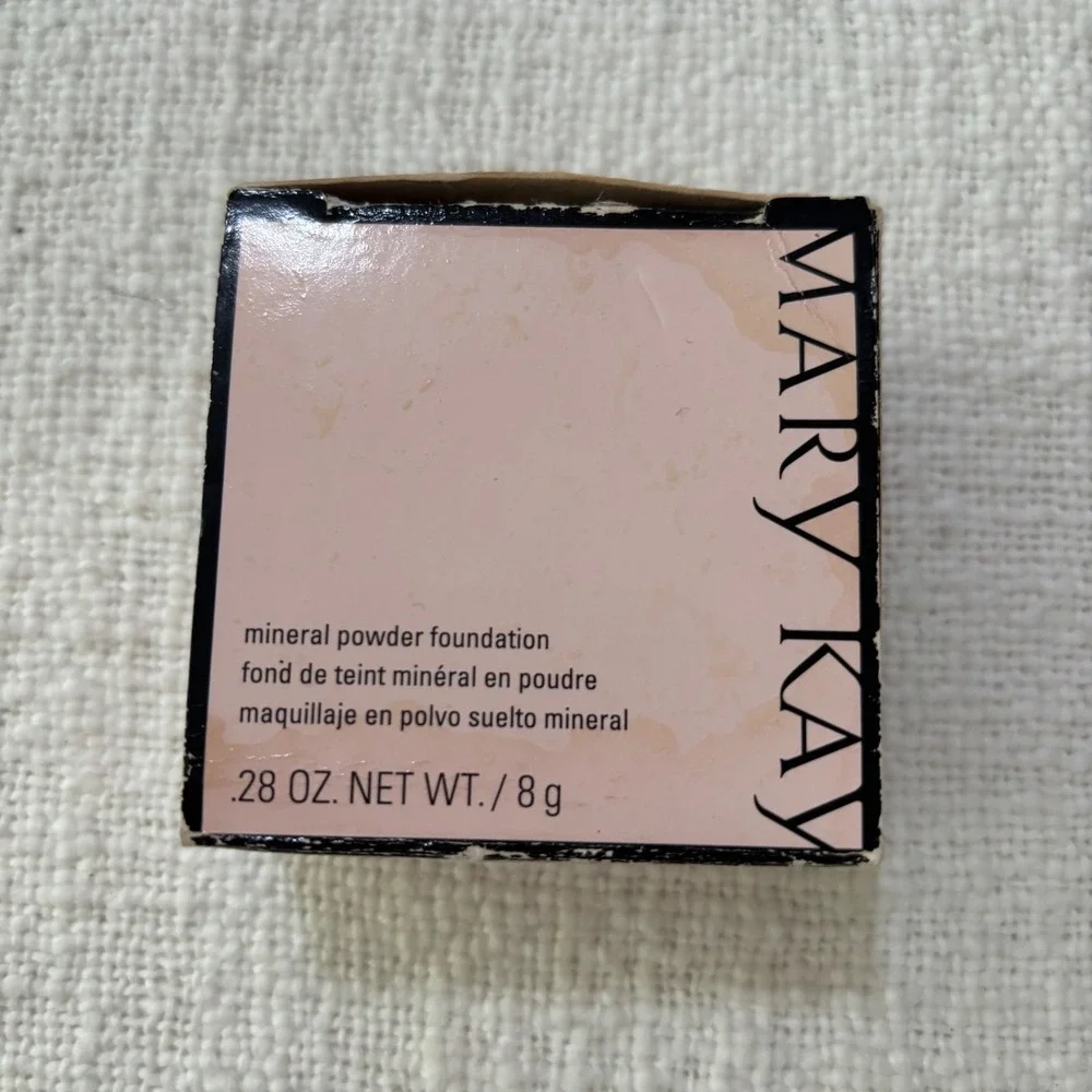Mary Kay Mineral Powder Foundation Beige 1.5 Face Makeup .28 oz 8g New in Box